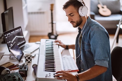 How to Safely Extend Your Vocal Range | 5 Proven Tips