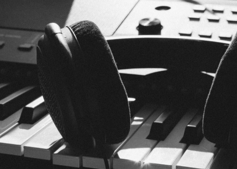 why music producers should play an instrument