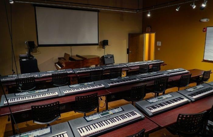 knoxville-electronic-keyboard-school